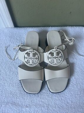 NWOB Tory Burch Bombe Miller Convertible Leather Logo Cutout Slide Sandals